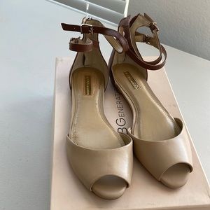 Ladies BCBG open toe shoe